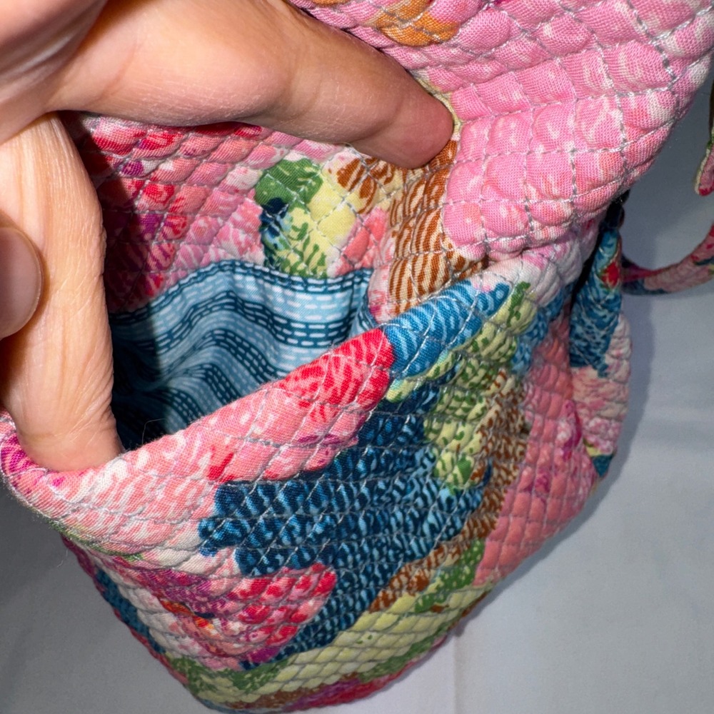 NWT Vera Bradley Hadley Tote Superbloom Floral Quilted Cotton Shoulder Bag $98 - Picture 9 of 10